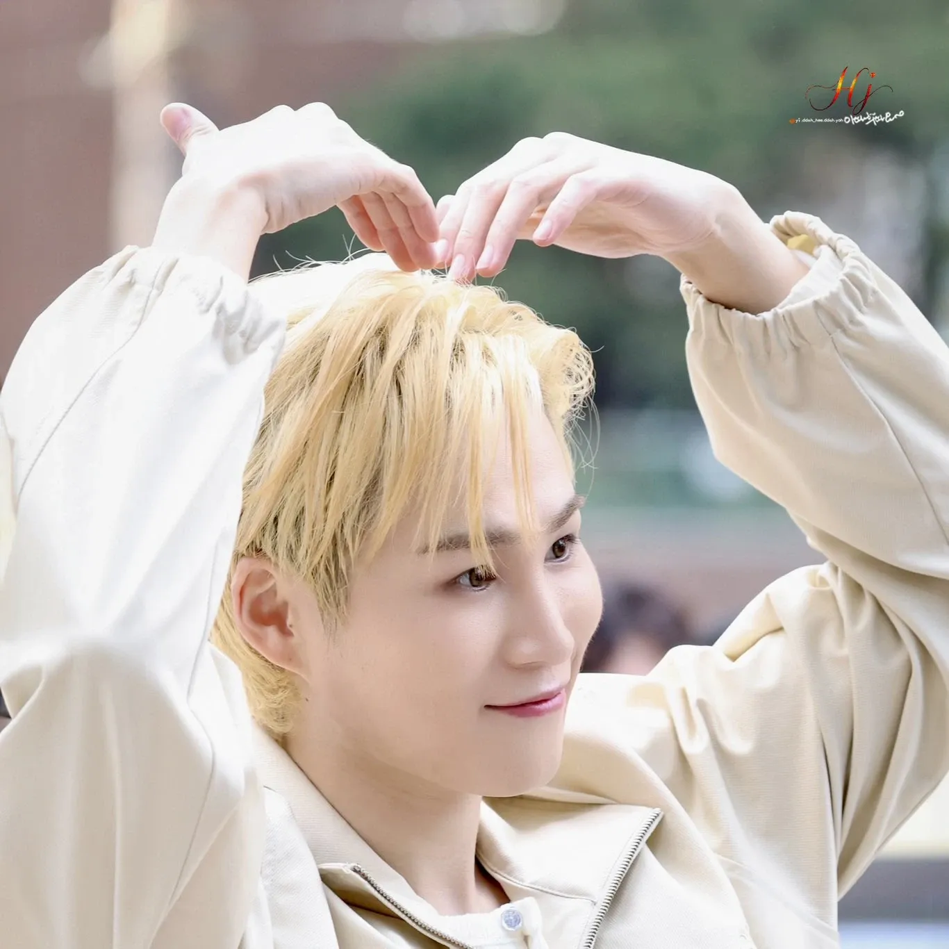 金熙栽的最新照片