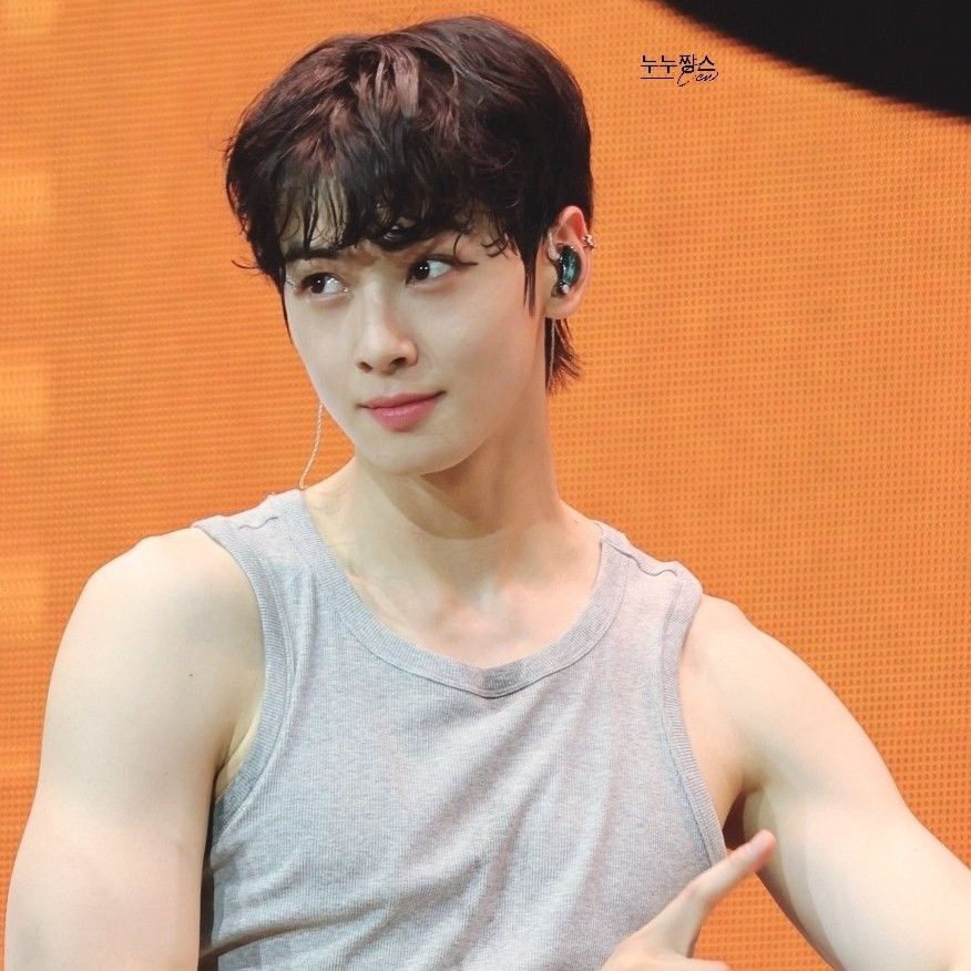 粉丝拍下的车银优瞬间