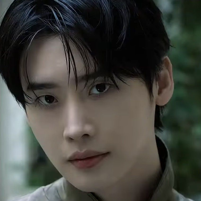 コミュニティで話題の人気セレブコンテンツ