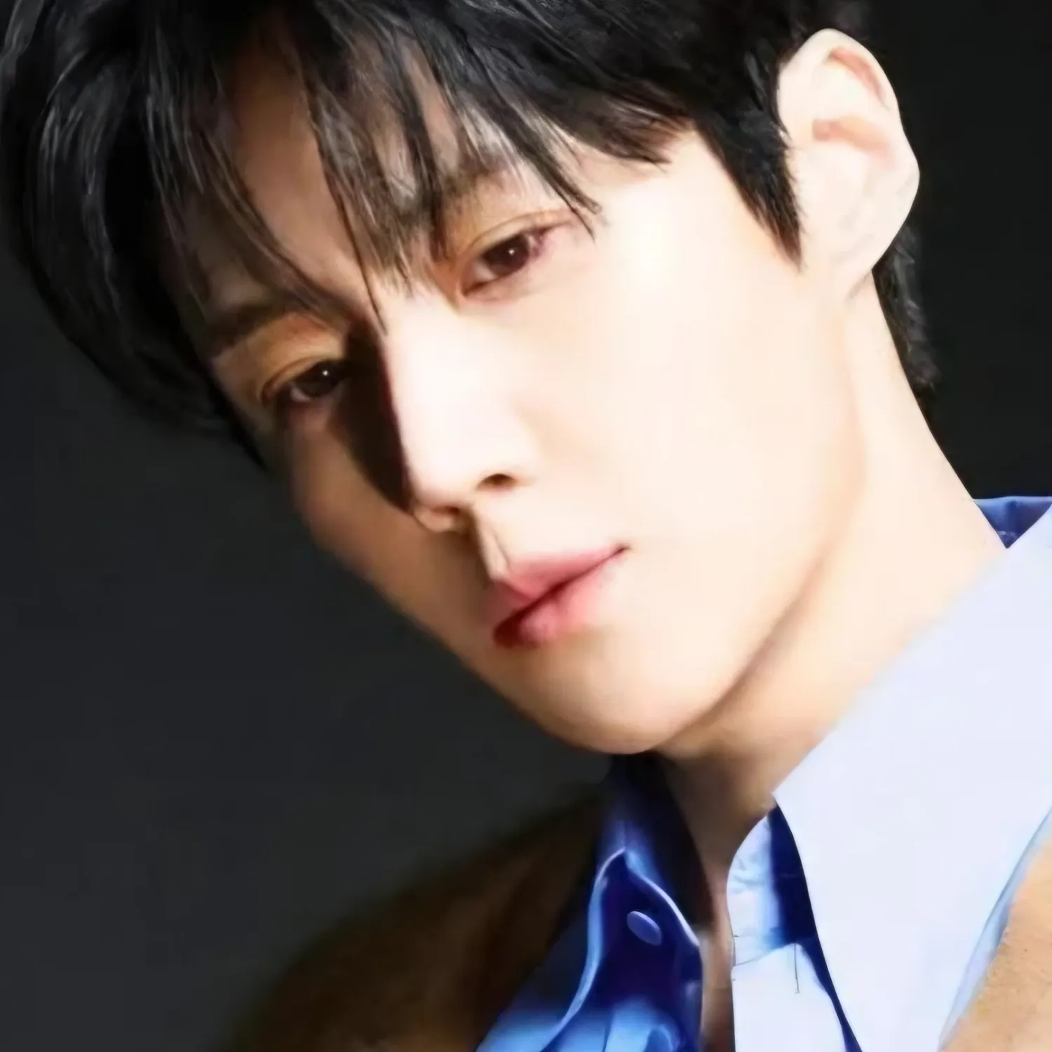 Behind-the-scenes cut of Kim Seonho