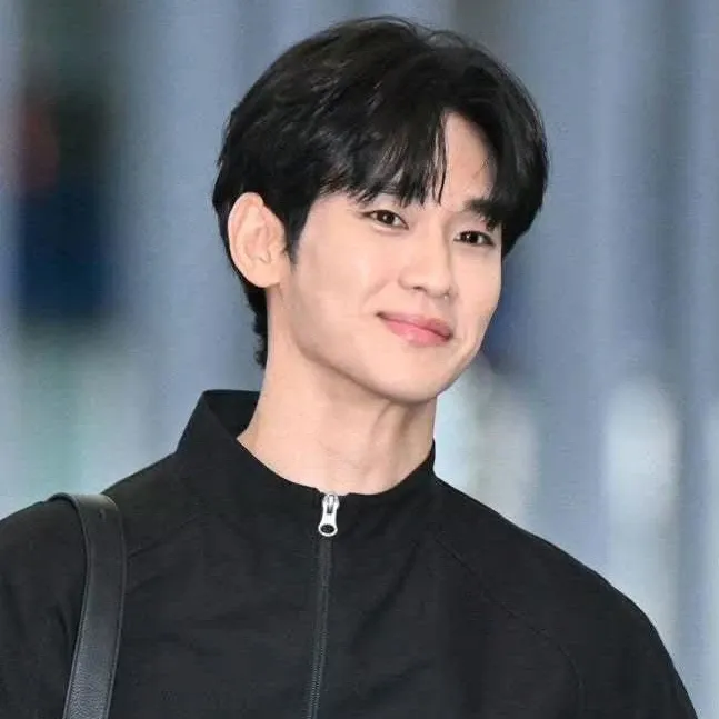 Behind-the-scenes cut of Kim Soohyun