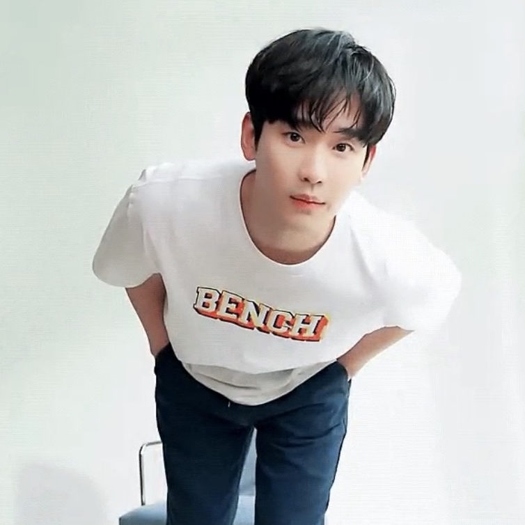 Behind-the-scenes cut of Kim Soohyun