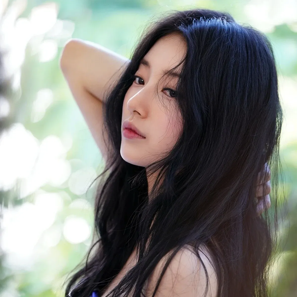 Behind-the-scenes cut of Bae Suzy