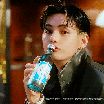 Behind-the-scenes cut of Kim Taehyung (V)