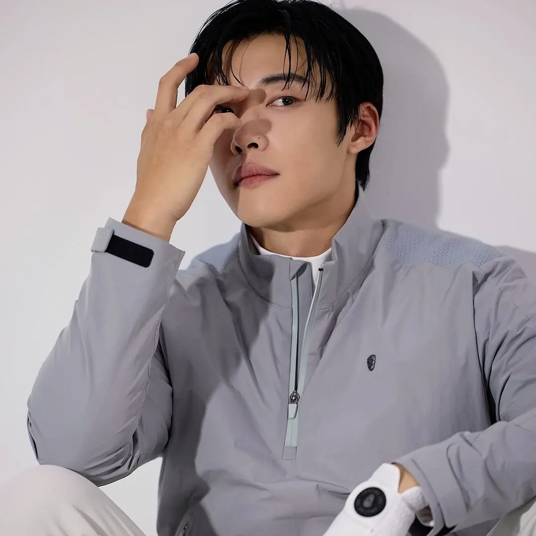 Latest photo of Woo Dohwan