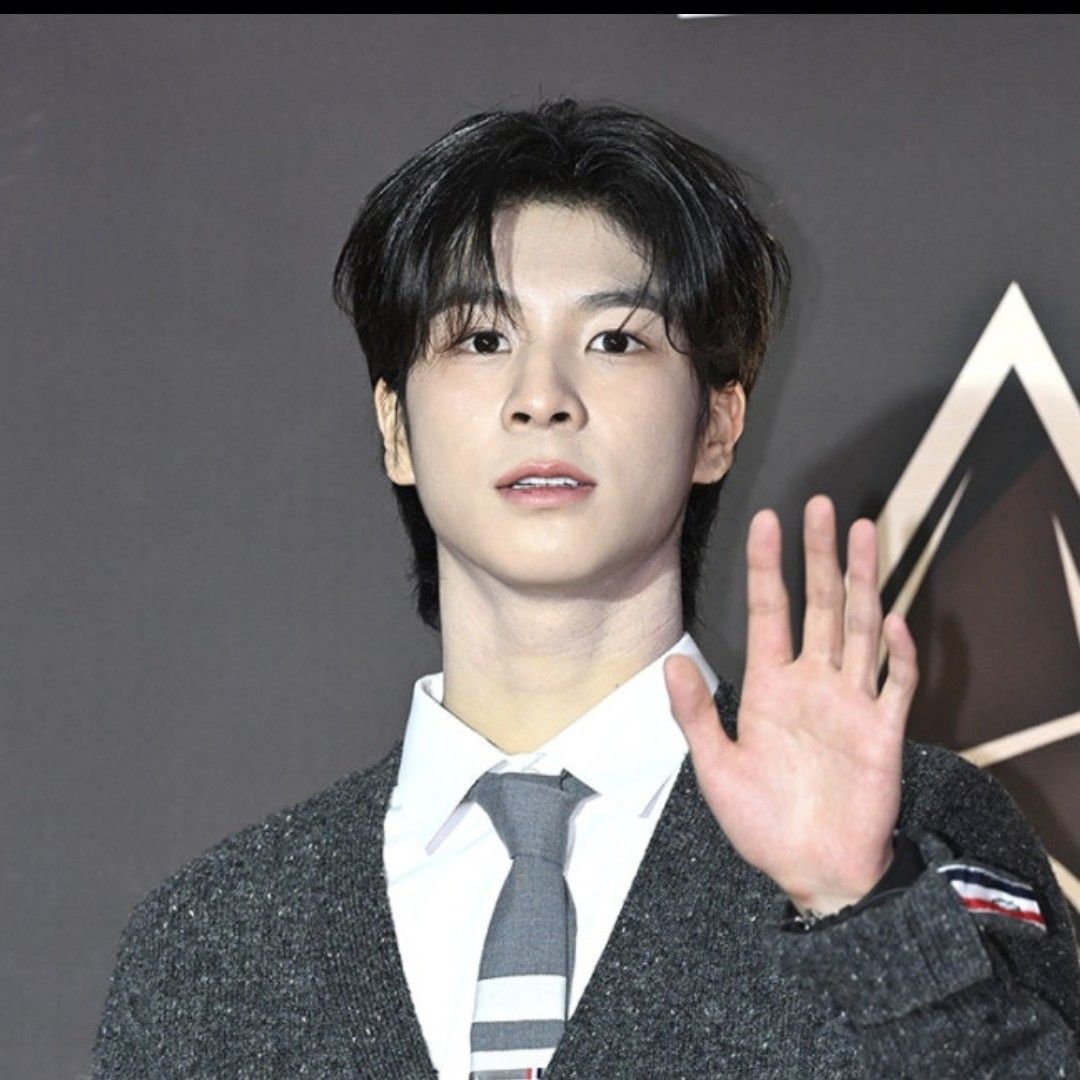 Recent activity shot of Jeong Dongwon