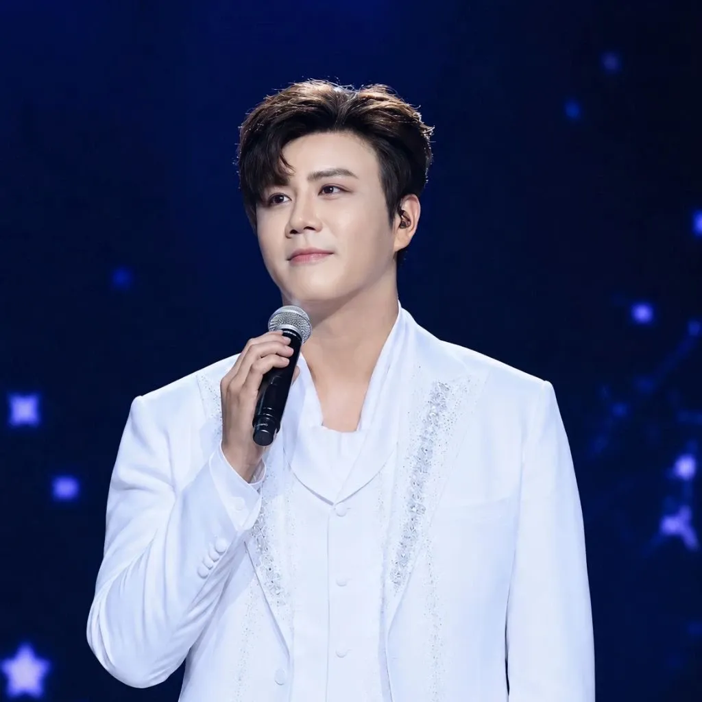 Behind-the-scenes cut of Jin Haesung