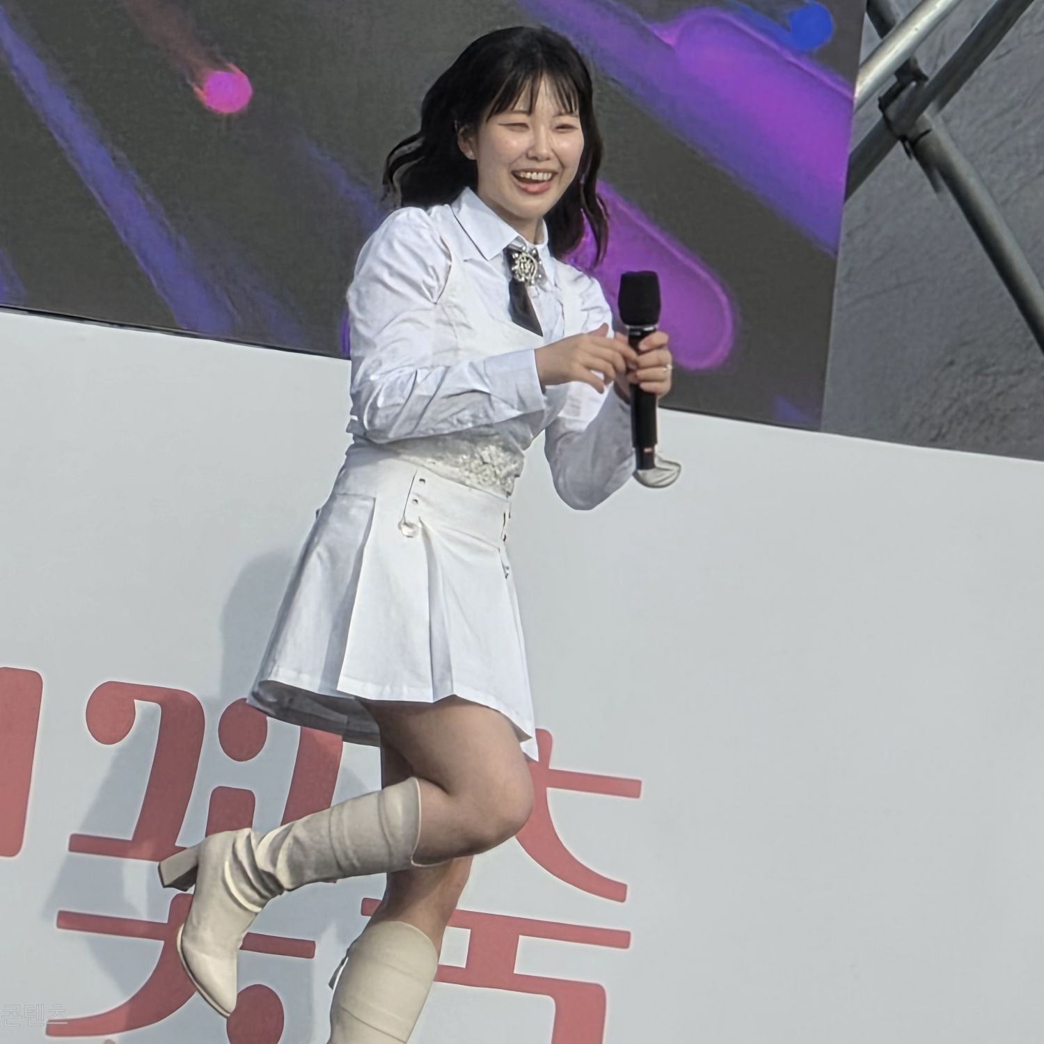 A moment captured by a fan of Hong Seongyun