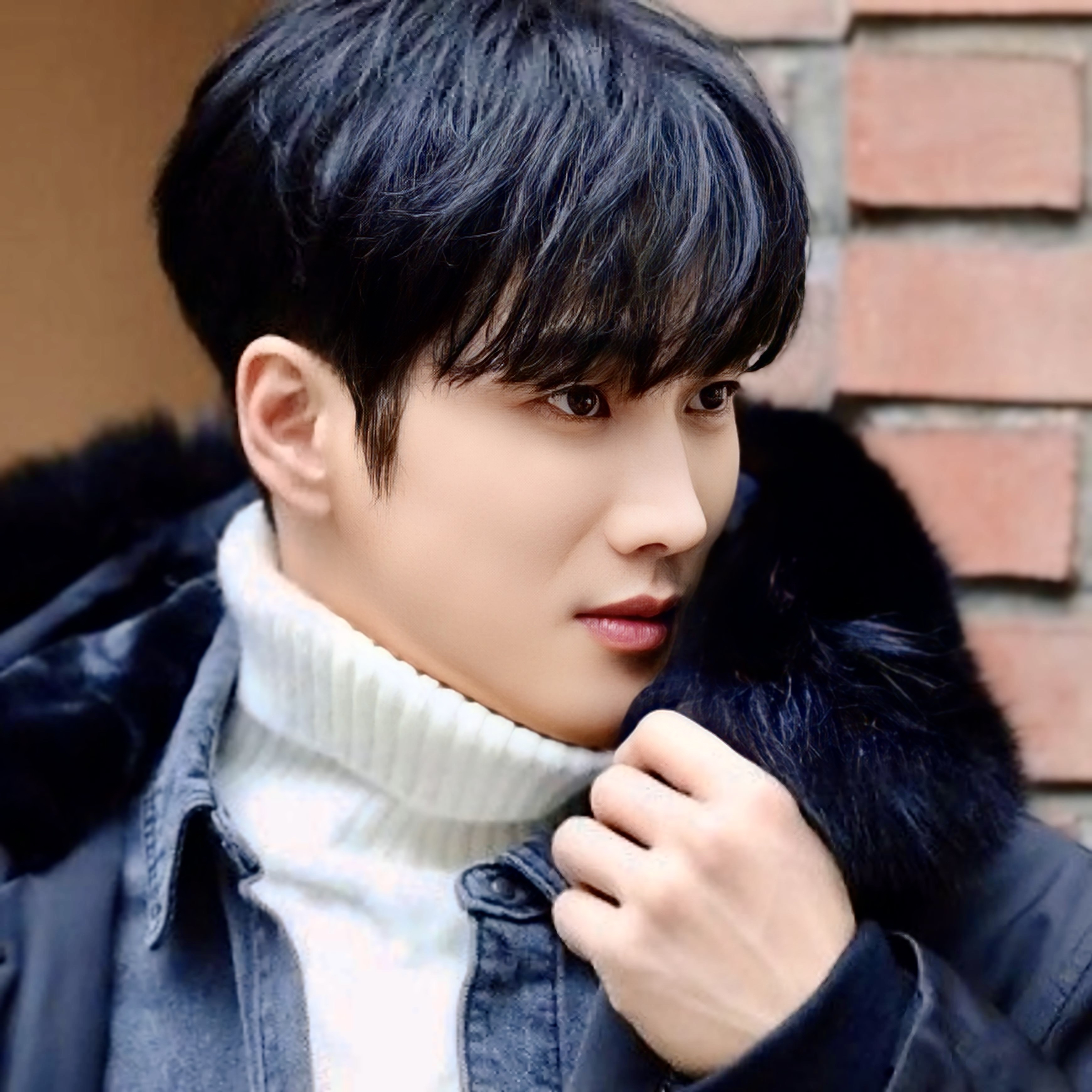 Recent activity shot of Ahn Bohyun