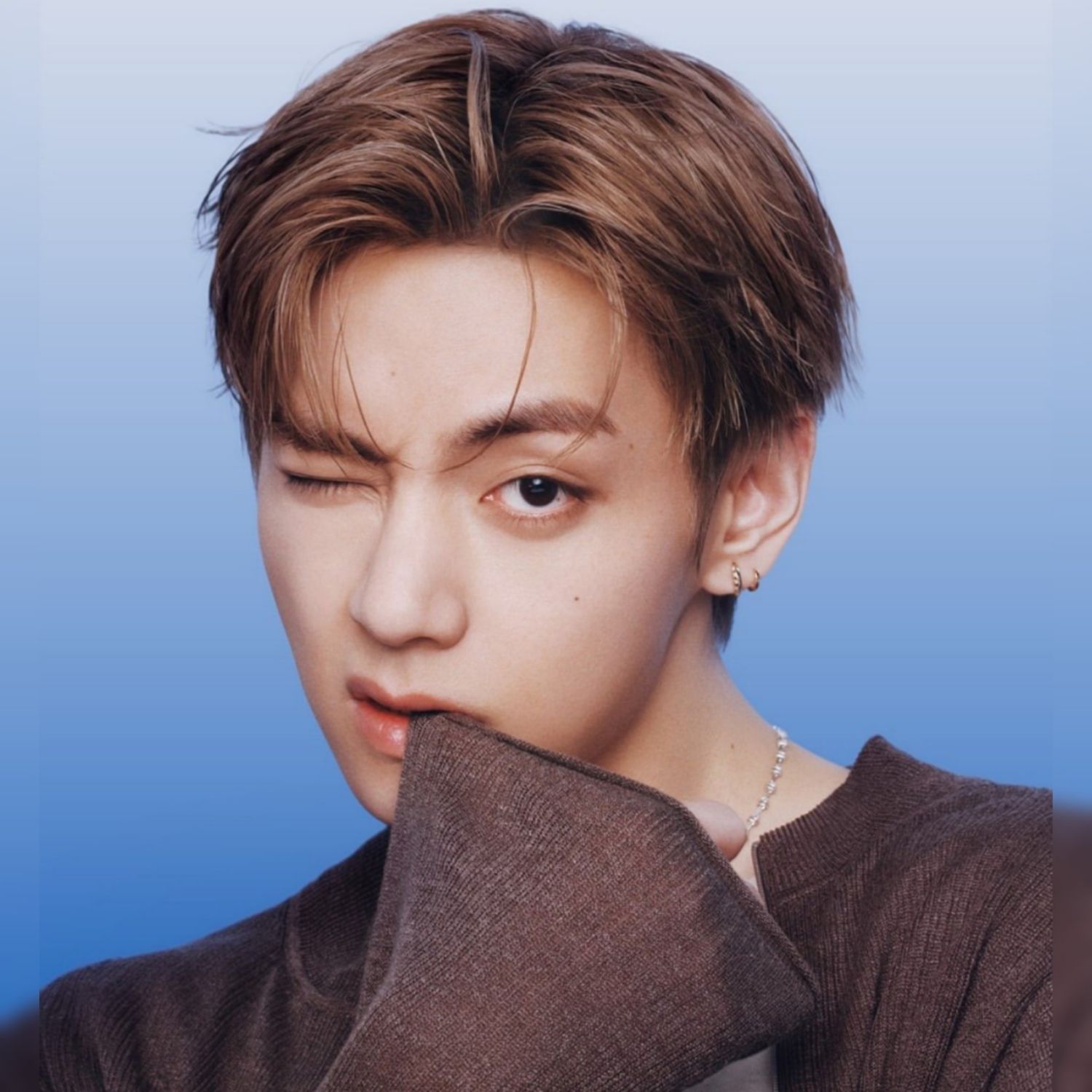 Behind-the-scenes cut of Kim Taehyung (V)
