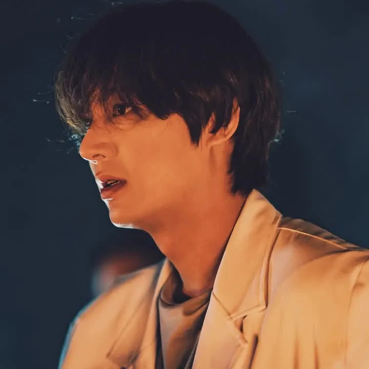 Behind-the-scenes cut of Lee Minho