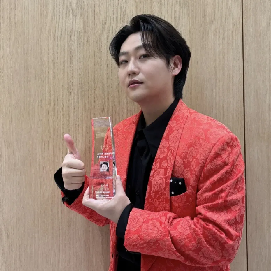 A moment captured by a fan of Min Soohyun