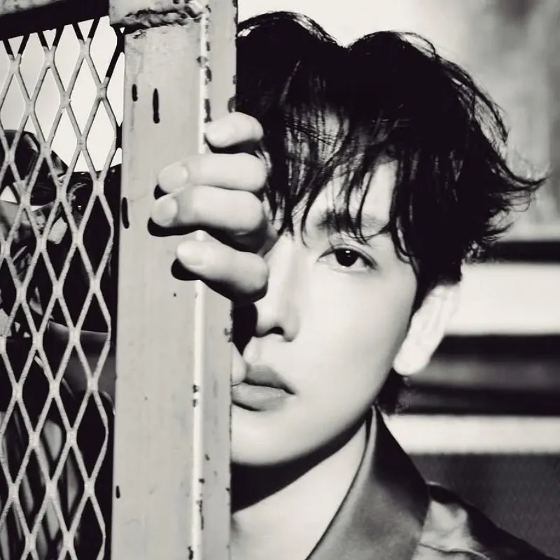 Latest photo of Yim Siwan