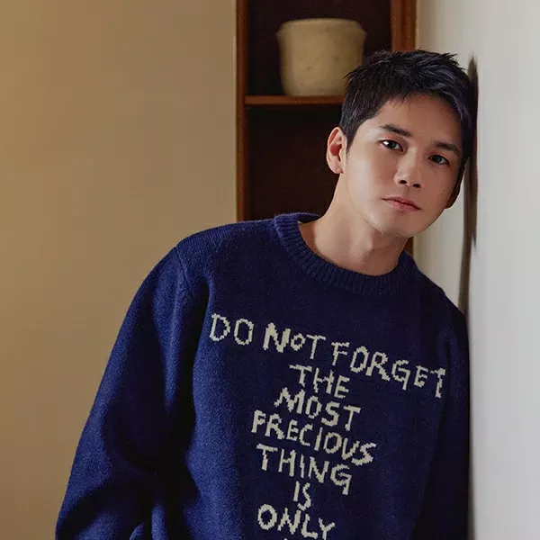 Foto terbaru dari Ong Seongwu