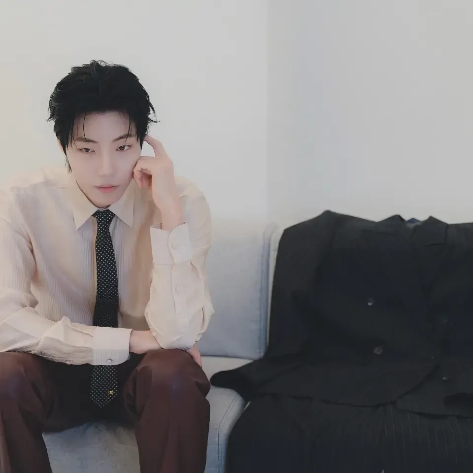 황인엽 최근 활동샷