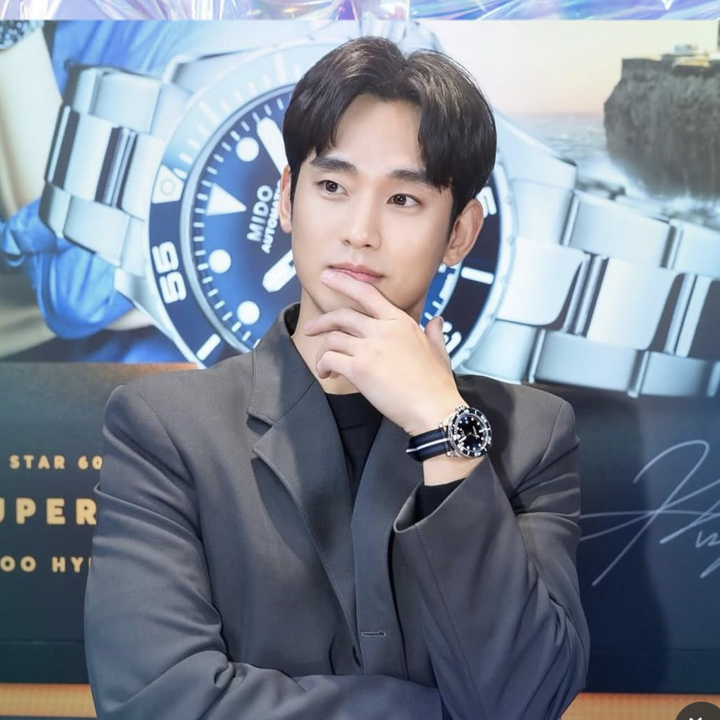 金秀賢的最新照片