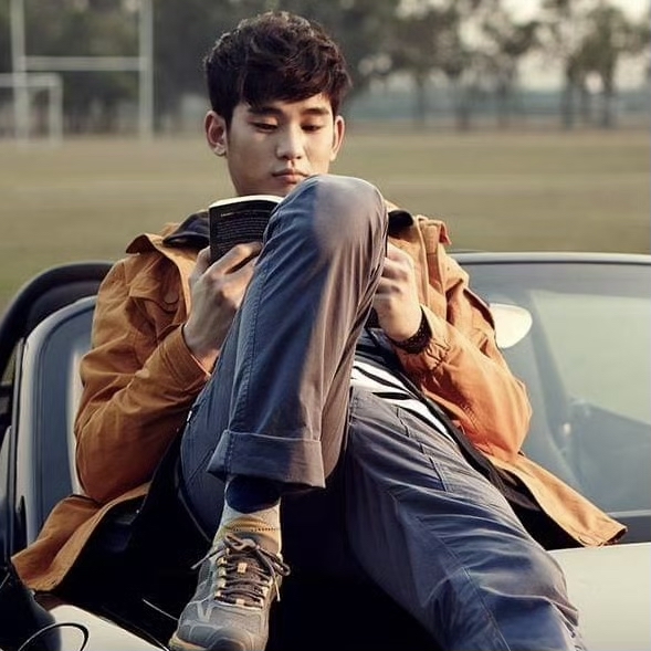 Cuplikan di balik layar dari Kim Soohyun