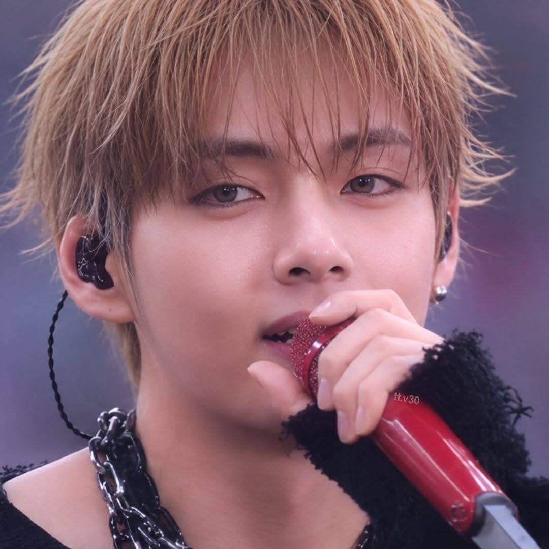 Behind-the-scenes cut of Kim Taehyung (V)