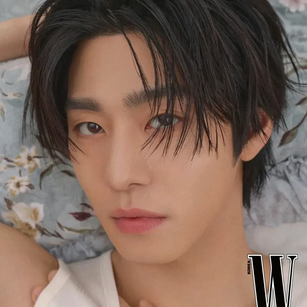 Behind-the-scenes cut of Ahn Hyoseop