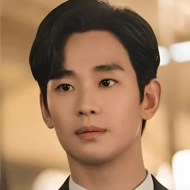Recent activity shot of Kim Soohyun