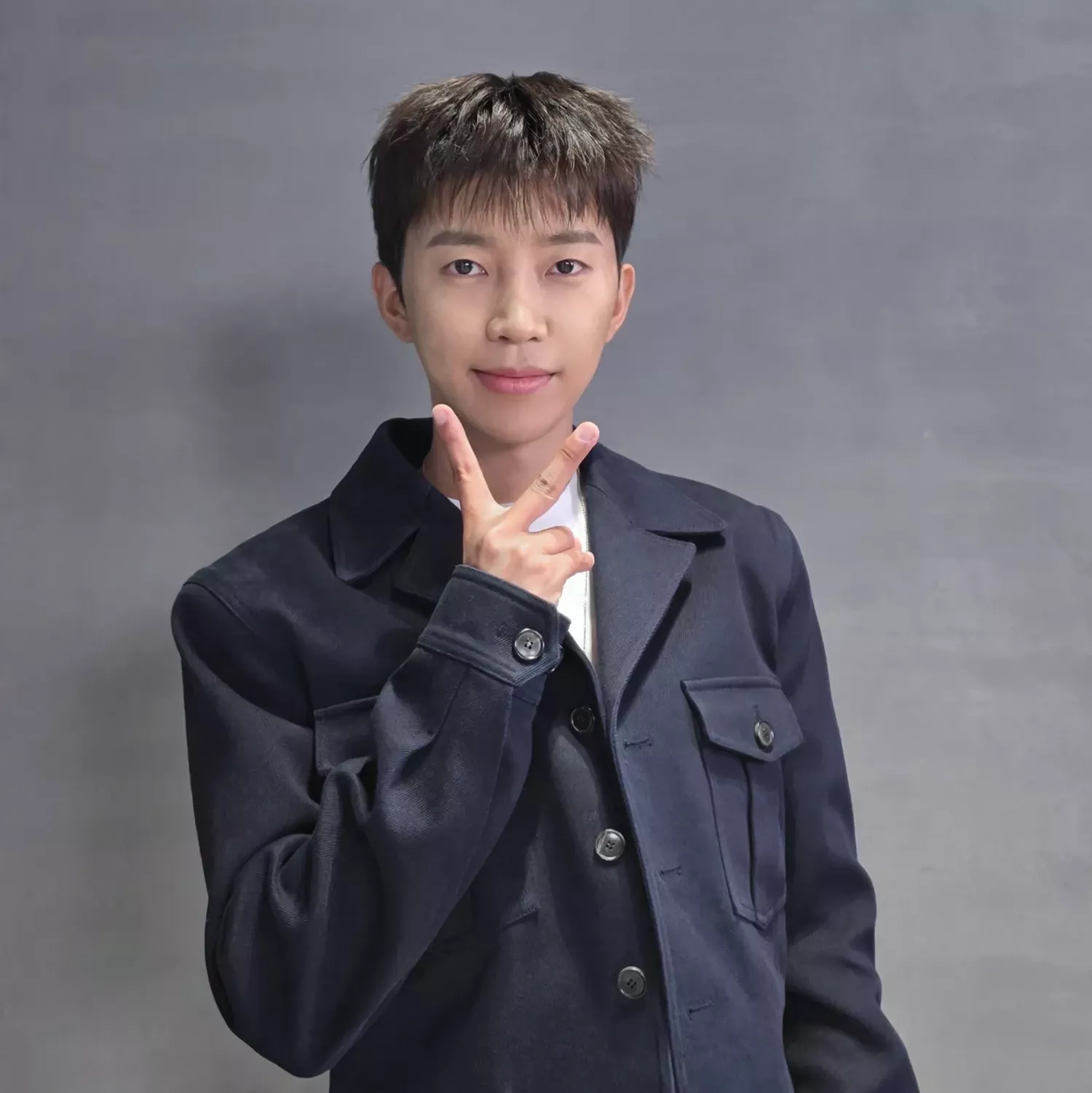 Cuplikan di balik layar dari Lim Youngwoong