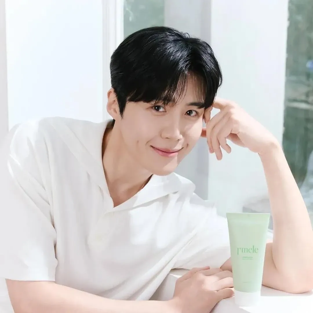 Recent activity shot of Kim Seonho