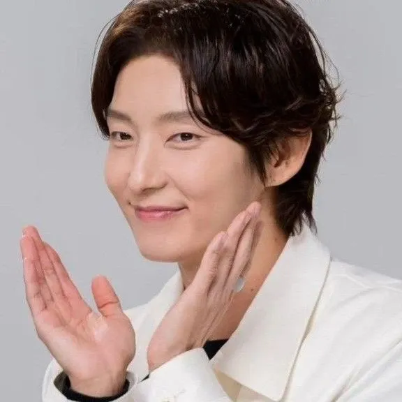 이준기 최근 활동샷