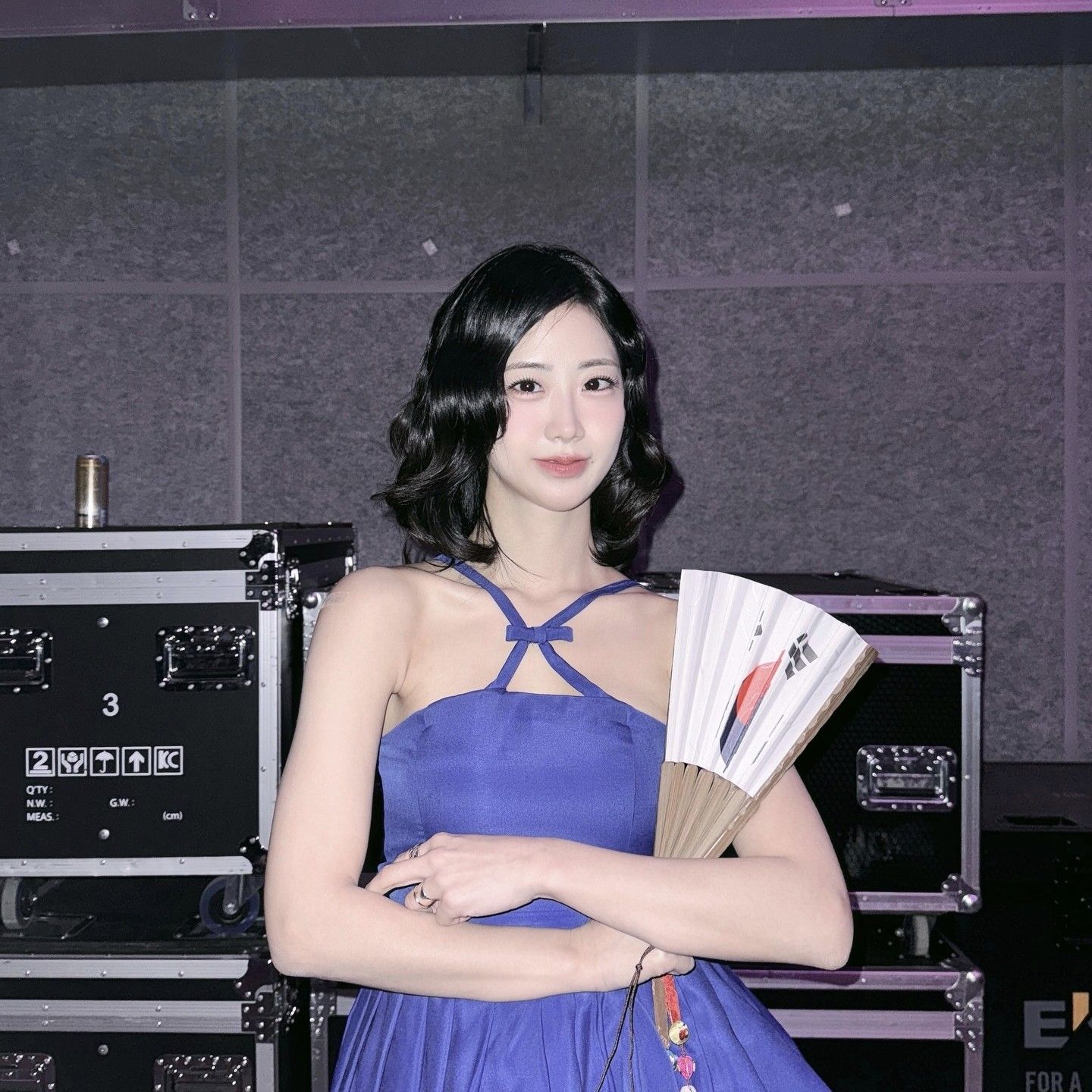 Behind-the-scenes cut of Kang Hyeyeon