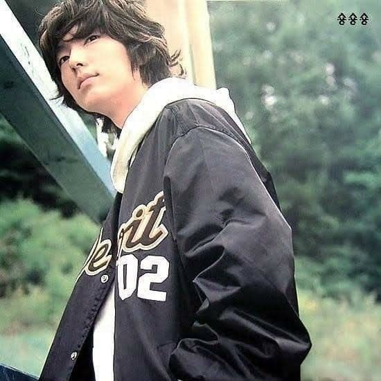 Recent activity shot of Lee Joongi