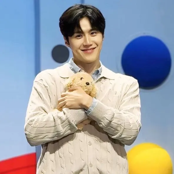 Recent activity shot of Kim Seonho