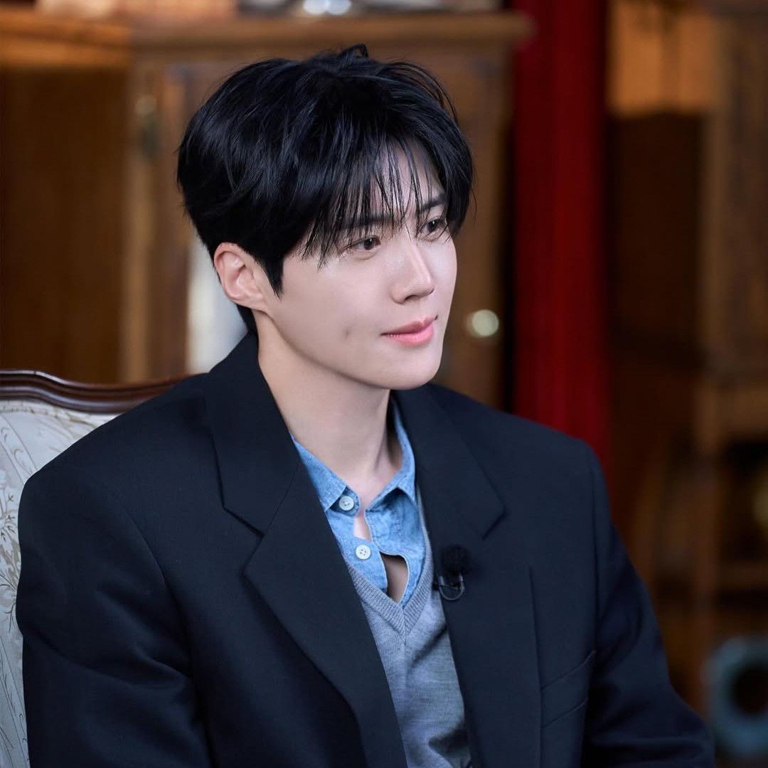 金宣虎的最新照片