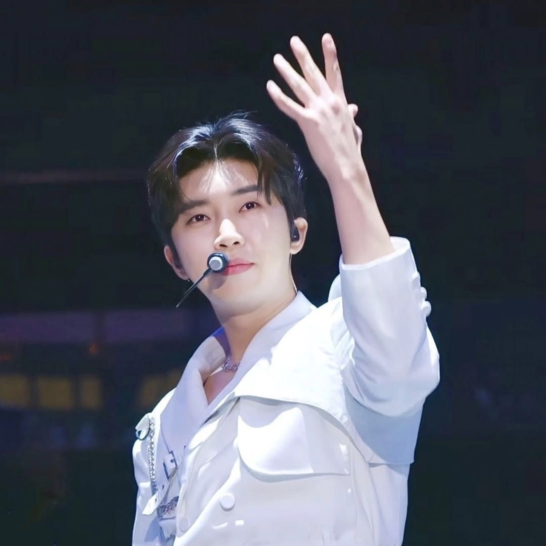 Cuplikan di balik layar dari Lim Youngwoong