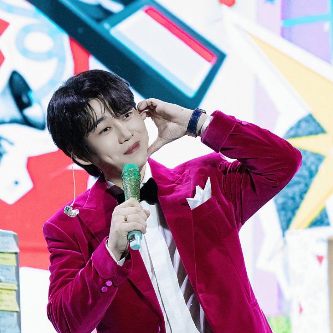 Behind-the-scenes cut of Hwang Youngwoong