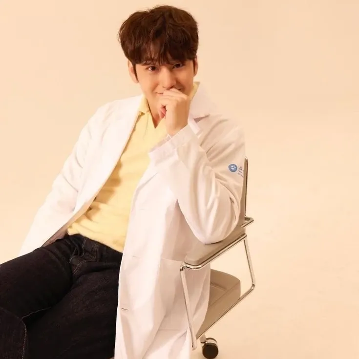 Momen yang diabadikan oleh penggemar Kim Bum