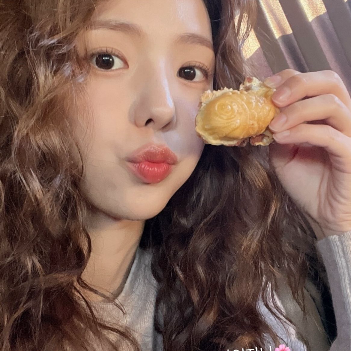 A moment captured by a fan of Chae Soobin
