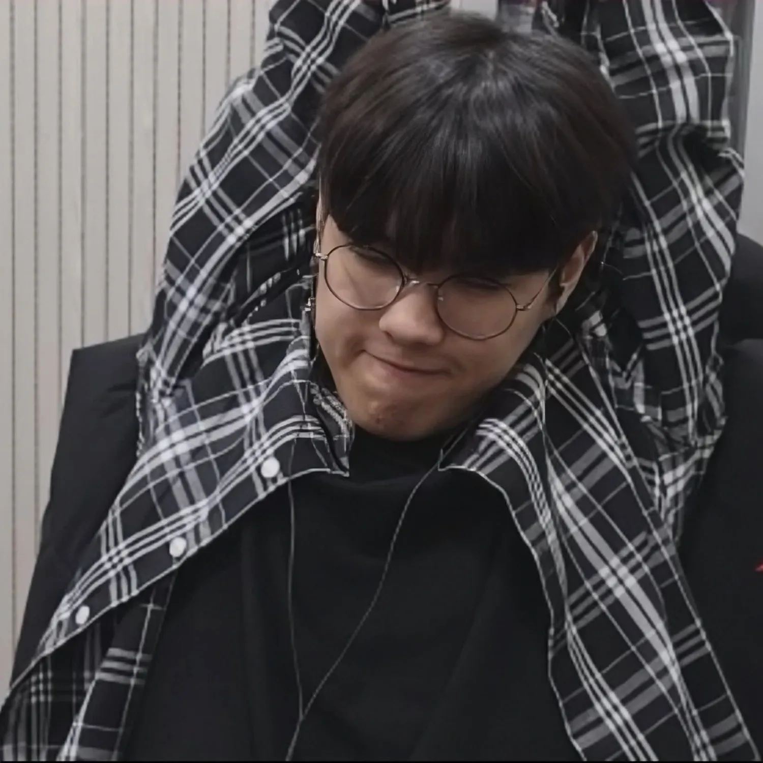 Behind-the-scenes cut of Oner