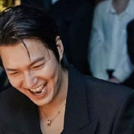 イ・ミンホのビハインドカット