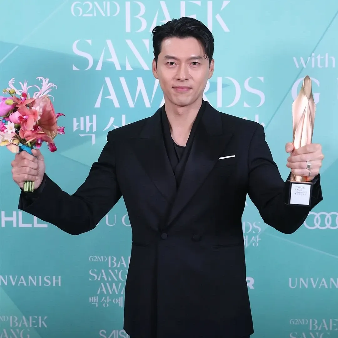 Cuplikan di balik layar dari Hyun Bin