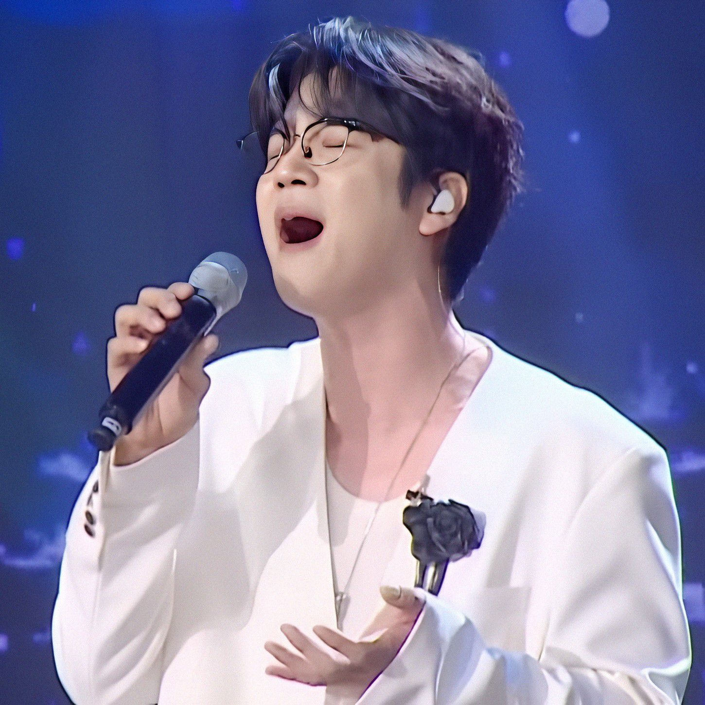 Behind-the-scenes cut of Park Jihoo (Mr. Trot 3)