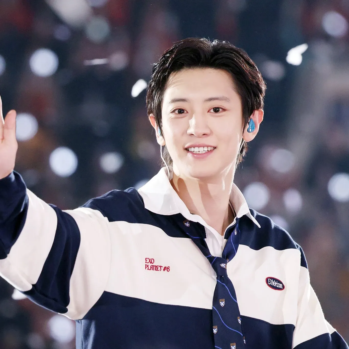 Behind-the-scenes cut of Chanyeol