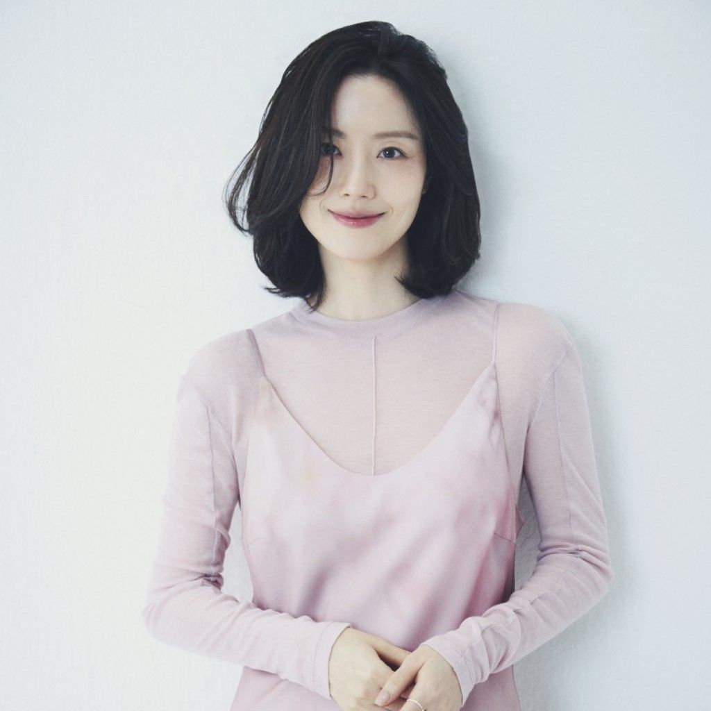 Foto kegiatan terbaru dari Moon Chaewon