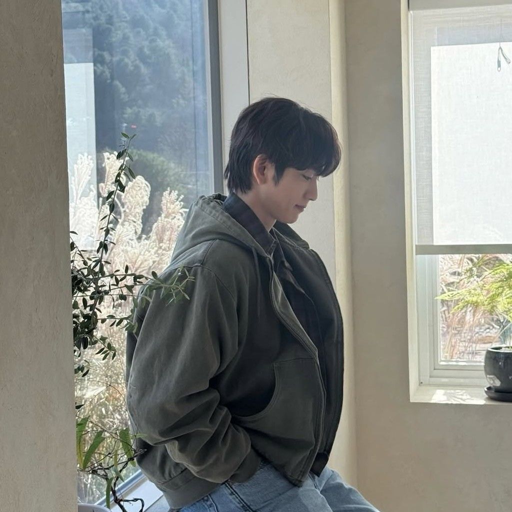 Cuplikan di balik layar dari Park Jinyoung