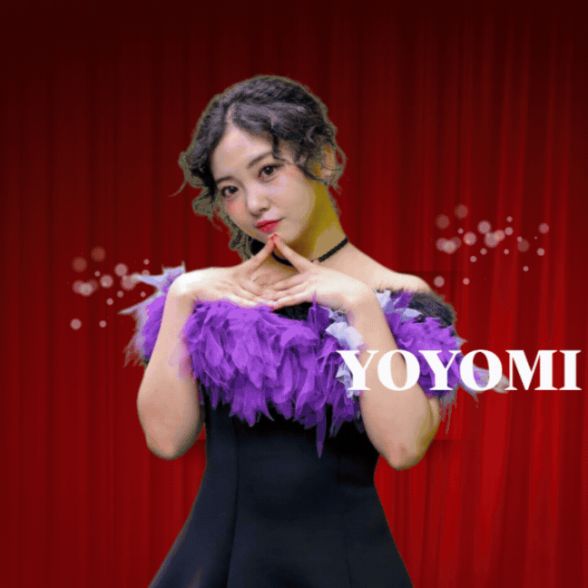A moment captured by a fan of YOYOMI