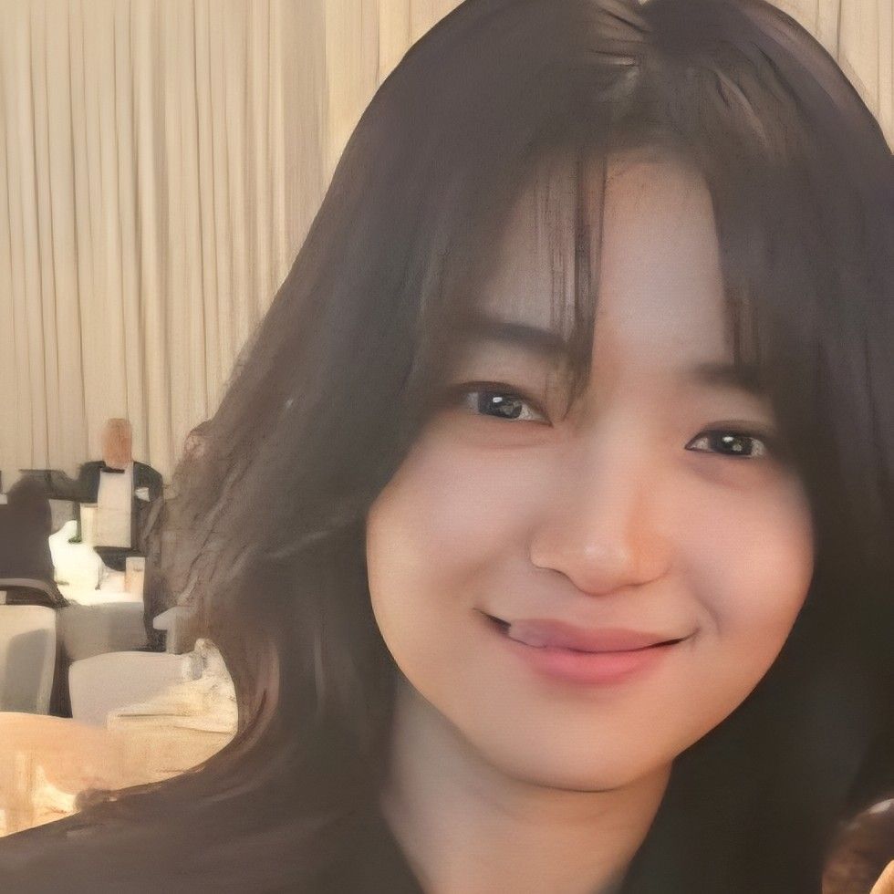 Behind-the-scenes cut of Kim Taeri