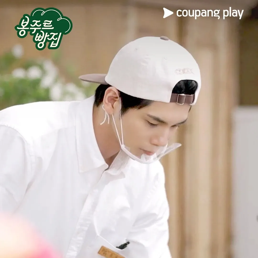 Momen yang diabadikan oleh penggemar Ong Seongwu