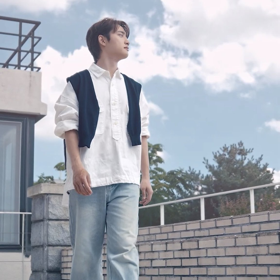 Cuplikan di balik layar dari Doh Kyungsoo (D.O.)
