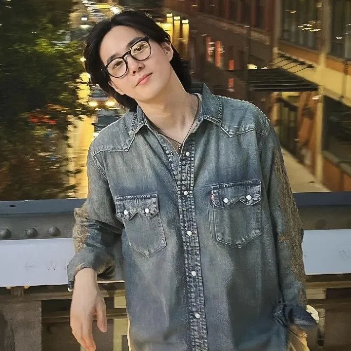 Recent activity shot of Suho