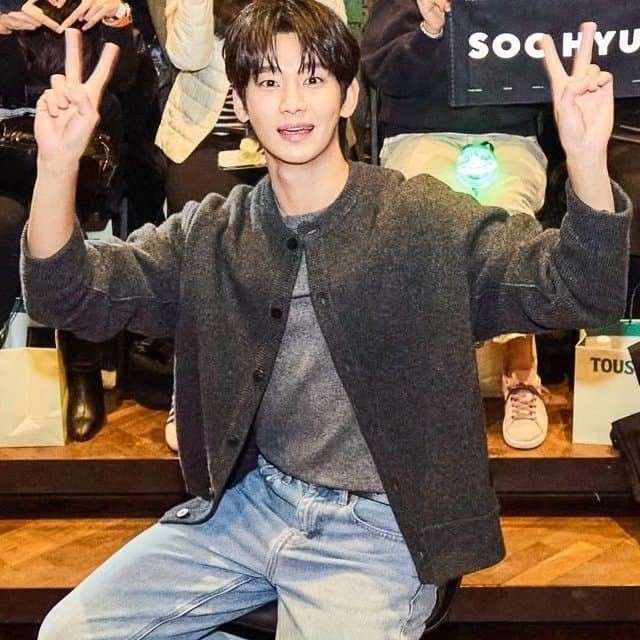 金秀賢的近期活動照