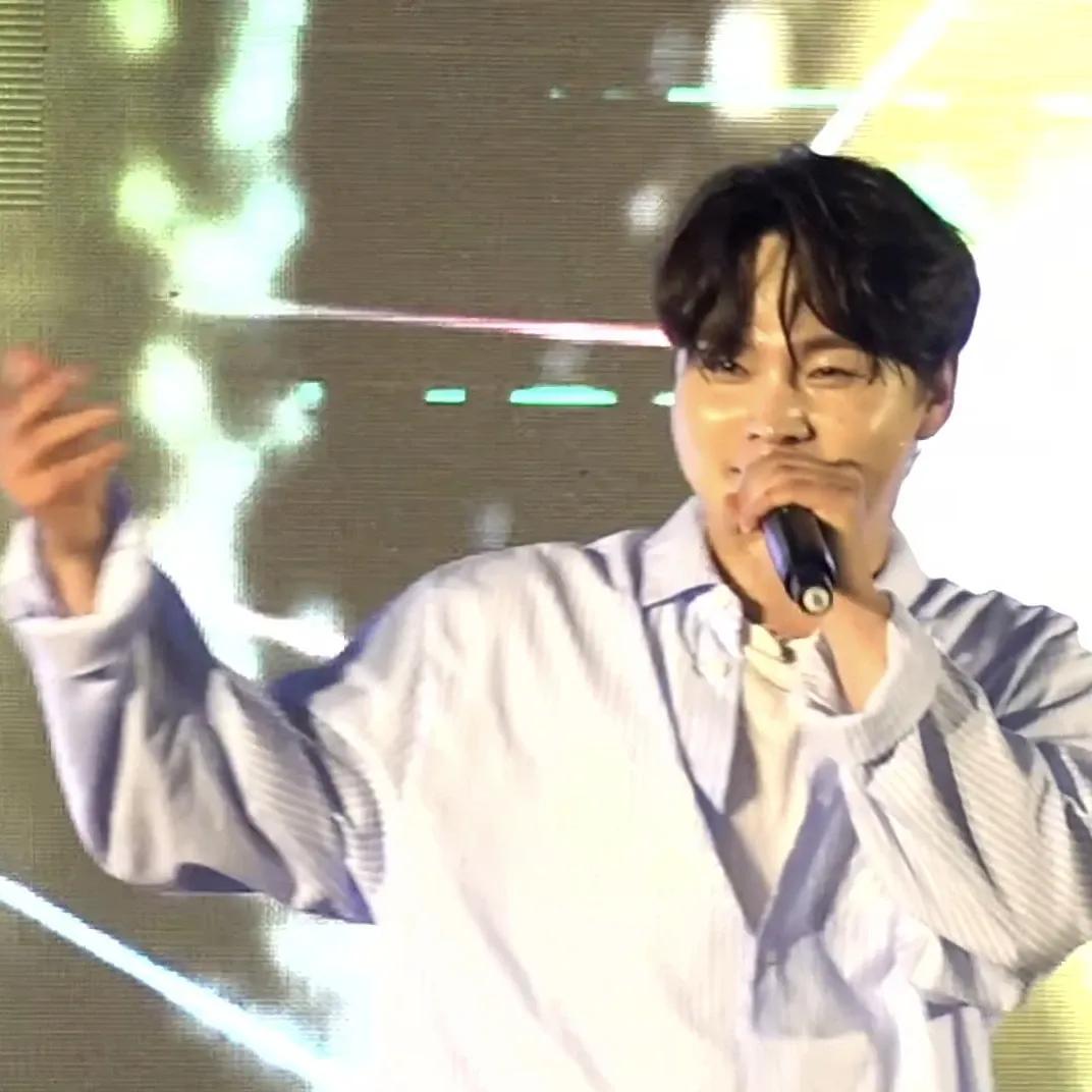 박서진의 비하인드 컷