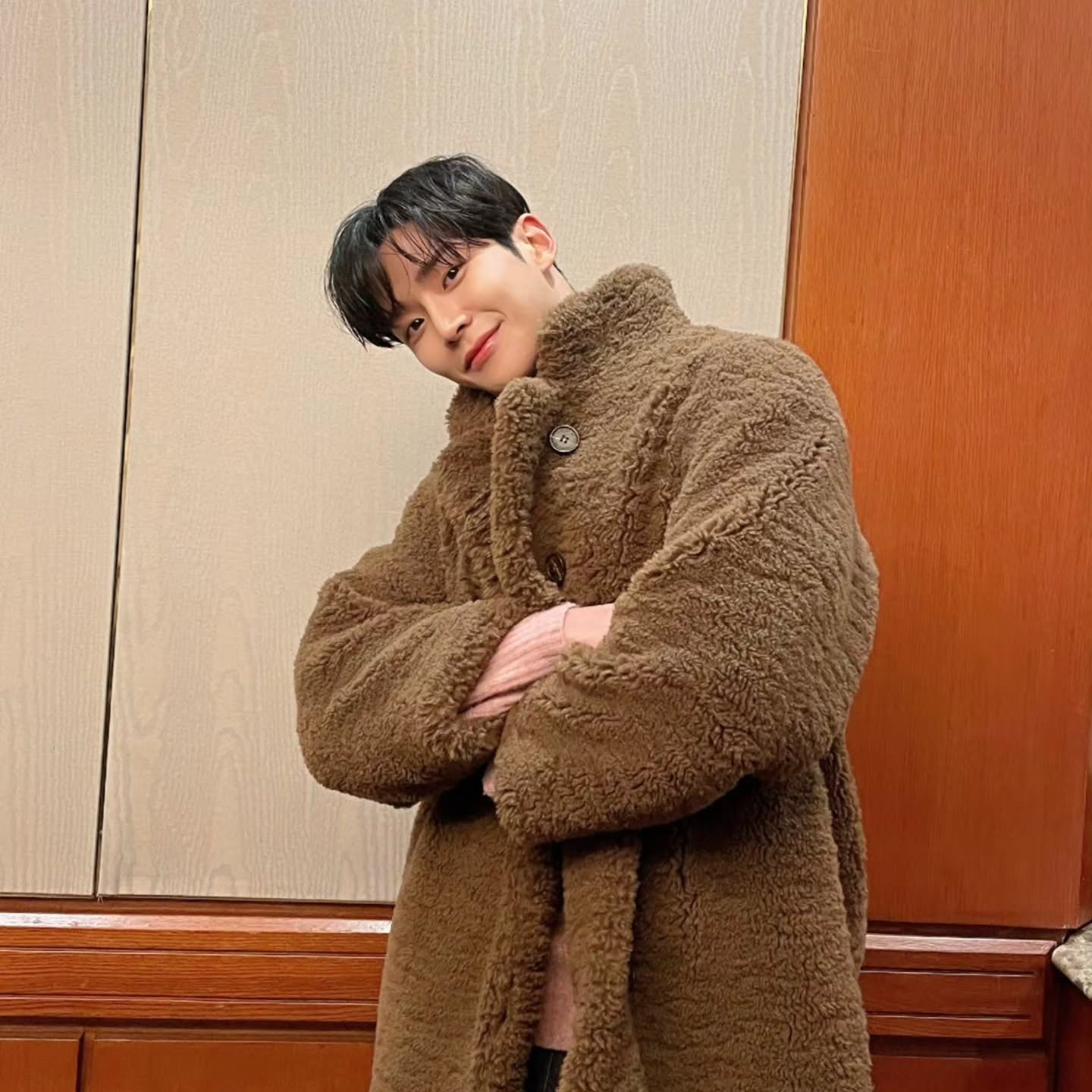 Foto terbaru dari Rowoon